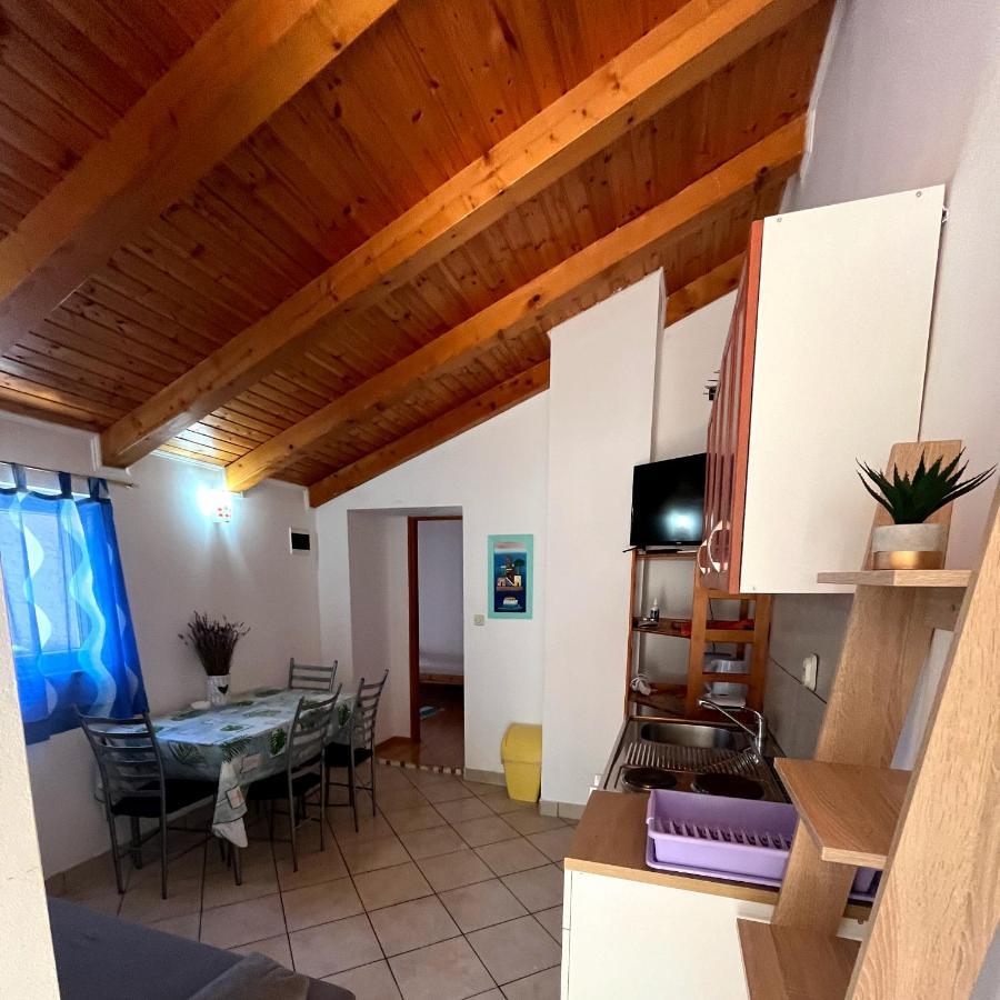 Apartmani Lisak Ugrina Baric Draga Exterior photo